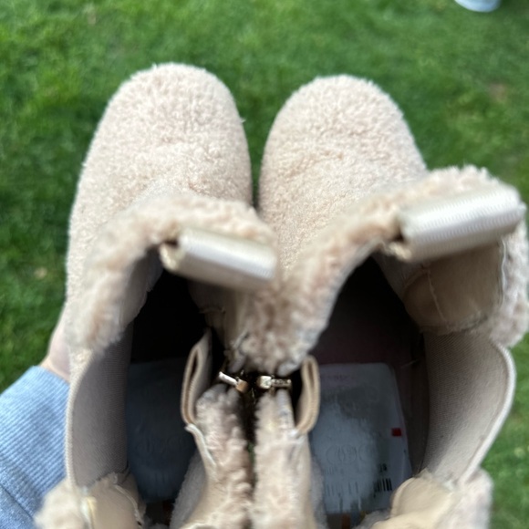 SAM EDELMAN KIDS' LAGUNA CHELSEA BOOT - TEDDY WARM OAT - SZ 1 - Picture 6 of 6